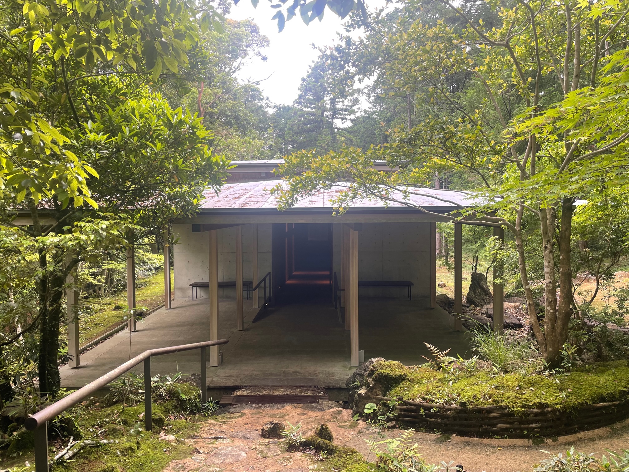 220531　高知　「竹林寺　納骨堂」１