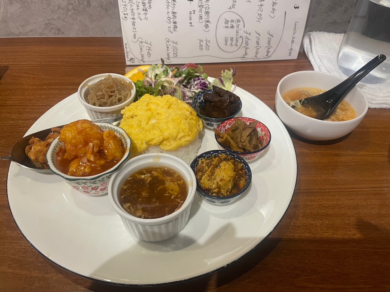 230320　「大衆中遊華食堂　八戒」のランチプレート